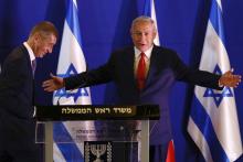 Le Premier ministre israélien Benjamin Netanyahu (D) lors d'une conférence de presse avec son homologue tchèque Andrej Babis, à Jérusalem, le 19 février 2019
