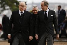 Albert de Monaco (à gauche) et Jean d'Orléans aux obsèques du comte de Paris, le 2 février 2019