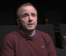 Capture d'écran d'une vidéo de l'AFPTV, tournée à Herning au Danemark le 13 février 2019, filmant Andrew Tristram, un Britannique qui demande la nationalité danoise