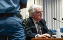 L'ancien dirigeant des Serbes de Bosnie, Radovan Karadzic, devant les juges du Mécanisme pour les tribunaux pénaux internationaux (MTPI), le 24 avril 2018 à La Haye