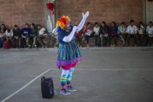 Une militante déguisée en clown lors de la journée nationale de recherche des personnes disparues, le 22 janvier 2019 à Escuchapa, au Mexique