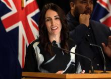 La première ministre de Nouvelle-Zélande Jacinda Ardern s'exprime lors d'une conférence de presse sur le sort de l'infirmière Louisa Akavi, à Wellington, le 15 avril 2019