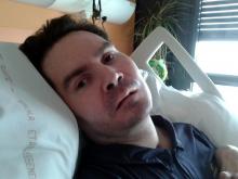 Vincent Lambert le 3 juin 2015 sur son lit d'hôpital au CHU de Reims