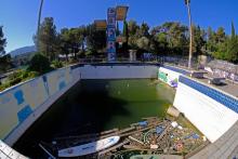Le centre aquatique de Luminy à l'abandon, le 13 juillet 2019 à Marseille