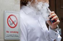 Fumer des cigarettes électroniques pourrait accroître le risque de certains cancers ainsi que de maladies cardiaques, selon les résultats préliminaires d'une étude effectuée sur des souris et des cell