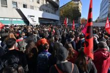 Manifestation d'étudiants devant le Crous à Lyon, le 12 novembre 2019 après l'immolation d'un jeune inscrit à l'université Lyon 2