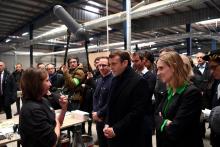 Le président Emmanuel Macron le 22 novembre 2019 sur le site de l'ancienne usine Whirlpool d'Amiens