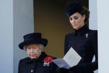 La reine Elizabeth II et Kate Middleton lors du Remembrance Day 2019