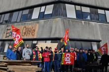 Un piquet de grève devant la centrale hydraulique de Grand'Maison près de Vaujany, dans les Alpes pour protester contre la réforme des retraites, le 22 janvier 2020
