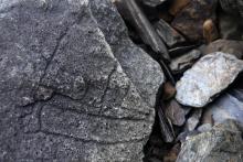 La mystérieuse inscription gravée il y a près de 250 ans sur un rocher de Plougastel-Daoulas (Finistère), le 24 février 2020