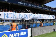 Les supporteurs de Montpellier déploient une banderole le 5 mai 2019 pour réclamer qu'aucun match n'ait plus lieu ce jour-là, en respect pour la mémoire des morts de Furiani, le 5 mai 1992