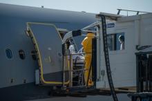 Transfert de malades, contaminés par le coronavirus, dans un A330 Phénix de l'armée française, le 18 mars 2020 à Mulhouse (Haut-Rhin)
