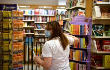 La plupart des librairies rouvriront lundi après deux mois de fermeture et de multiples gestes barrière seront imposées dans les boutiques