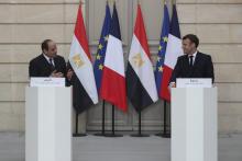 Les présidents français Emmanuel Macron et égyptien Abdel Fattah al-Sissi donnent une conférence de presse commune à Paris le 7 décembre 2020