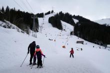 L'ensemble des domaines skiables français auront fermé pour la saison ce dimanche à 17H00 après le passage au stade 3 pour lutter contre la pandémie du coronavirus