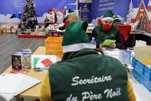Les "lutins" du secrétariat du père Noël, le 10 décembre 2020 à Libourne