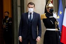 Emmanuel Macron le 27 janvier 2021 sur le perron de l'Elysée