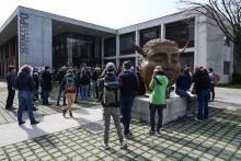 Des étudiants manifestent contre l'islamophobie devant le campus de Sciences Po Grenoble, le 9 mars 2021