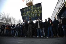Des employés de la Societe Aveyronnaise de Metallurgie en grève, le 10 mars 2021 à Decazeville (Aveyron)