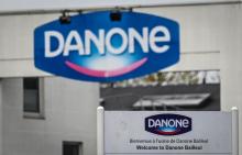 L'entrée de l'usine Danone à Bailleul, dans le Nord, le 23 novembre 2020