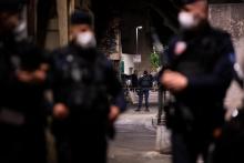 Déploiement de police à Avignon le 5 mai 2021 après le meurtre d'un agent lors d'une intervention