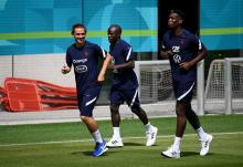 Les Français Antoine Griezmann, N'Golo Kanté et Paul Pogba à l'entraînement à Munich le 16 juin 2021