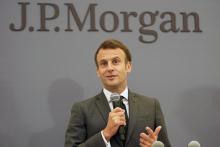 Le président Emmanuel Macron lors de sa visite dans les nouveaux locaux parisiens de JP Morgan, le 29 juin 2021