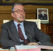 Portrait de Roger Fauroux pris le 6 juin 1988 à Paris alors qu'il était ministre de l'Industrie. Roger Fauroux, ancien PDG du groupe Saint-Gobain, est décédé le 16 avril à l'âge de 94 ans
