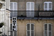 En difficulté à cause des restrictions sanitaires, 70% des hôtels parisiens indépendants pourraient fermer à nouveau leurs portes au mois d'août