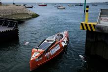 Jean-Jacques Savin, 74 ans, sur son bateau à rames le 28 mai 2021 à Lège-Cap-Ferret, en Gironde