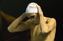 Le nageur français Yannick Agnel s'apprête à disputer la finale du 200 m des championnats de France à Montpellier, le 30 mars 2016