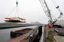 Construction d'un mur anti-inondation de la centrale nucléaire de Gravelines (nord de la France), le 29 mars 2022