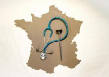 Si les praticiens sont nombreux au km2, c'est la faible quantité de médecins rapportée à la population qui vaut à la l'Île-de-France le qualificatif de "premier désert médical de France métropolitaine