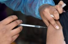le gouvernement a décidé d'élargir l'administration d'une deuxième dose de rappel de vaccin anti-Covid aux femmes enceintes, aux personnes de moins de 60 ans "à risque" et à celles vivant dans l'entourage de personnes fragile