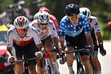 Tour de France, des cyclistes abandonnent en raison de "difficultés respiratoires"