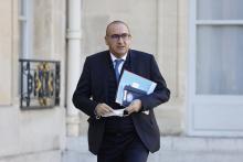 Laurent Nunez, actuel coordonnateur national du renseignement et de la lutte contre le terrorisme, le 28 février 2022 sur les marches du palais de l'Elysée à Paris