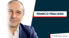 Franco Fracassi est un journaliste italien, expert en géopolitique et communication.