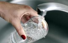 La présence généralisée de résidus d'un fongicide dans l'eau du robinet ne présente "pas de risque